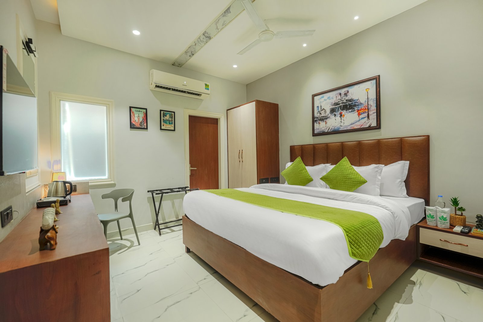 Superior King Room