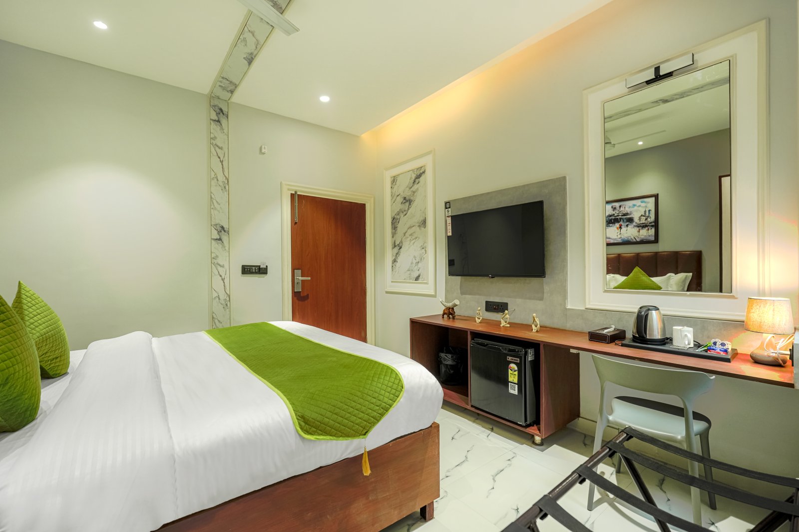 Superior King Room